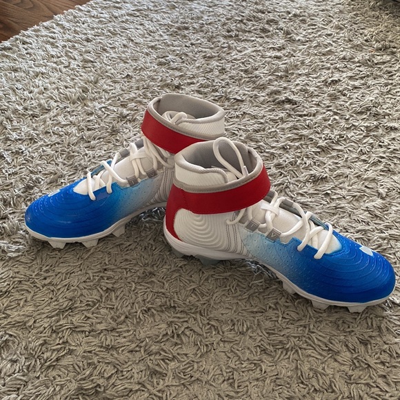 Brand new hand painted Bryce Harper baseball cleats - Picture 3 of 5